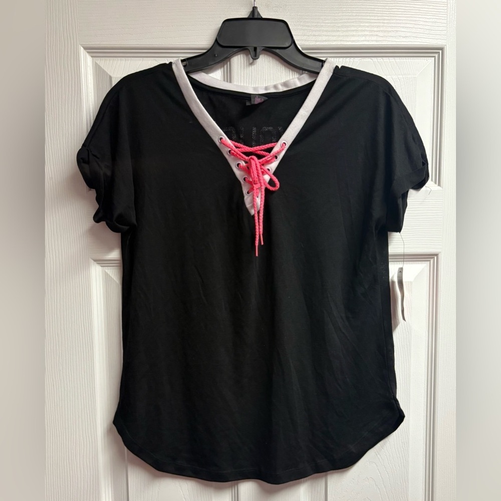 NWT Material Girl Active Lace Front T-Shirt Size Small